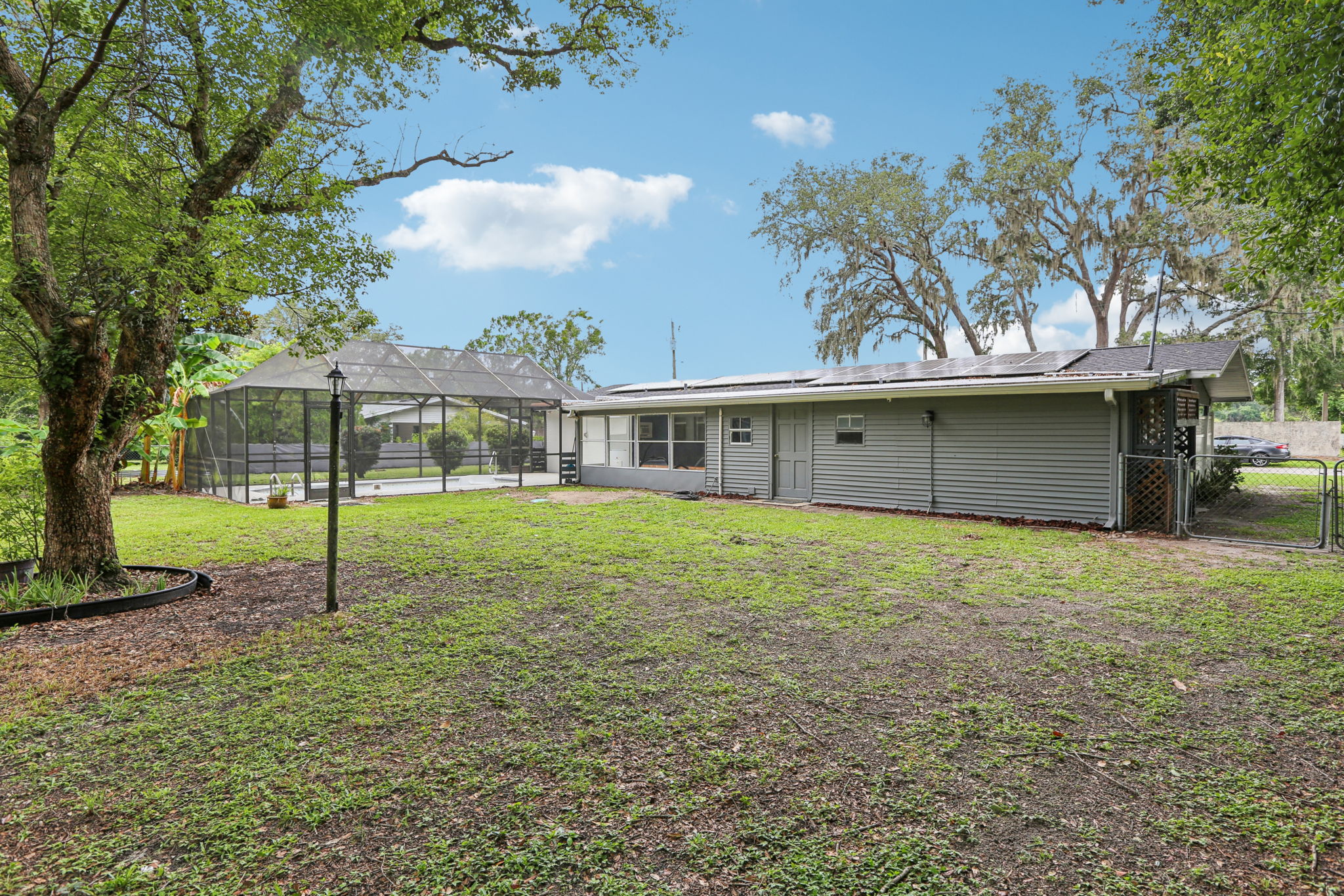 Monroe Dr-S1607-047