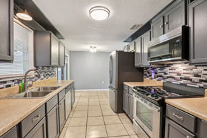 Monroe Dr-S1607-021