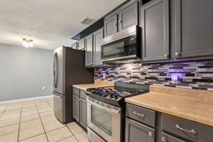 Monroe Dr-S1607-022