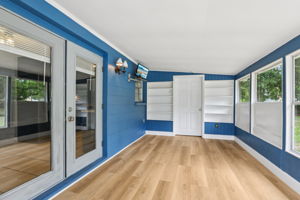 Monroe Dr-S1607-033