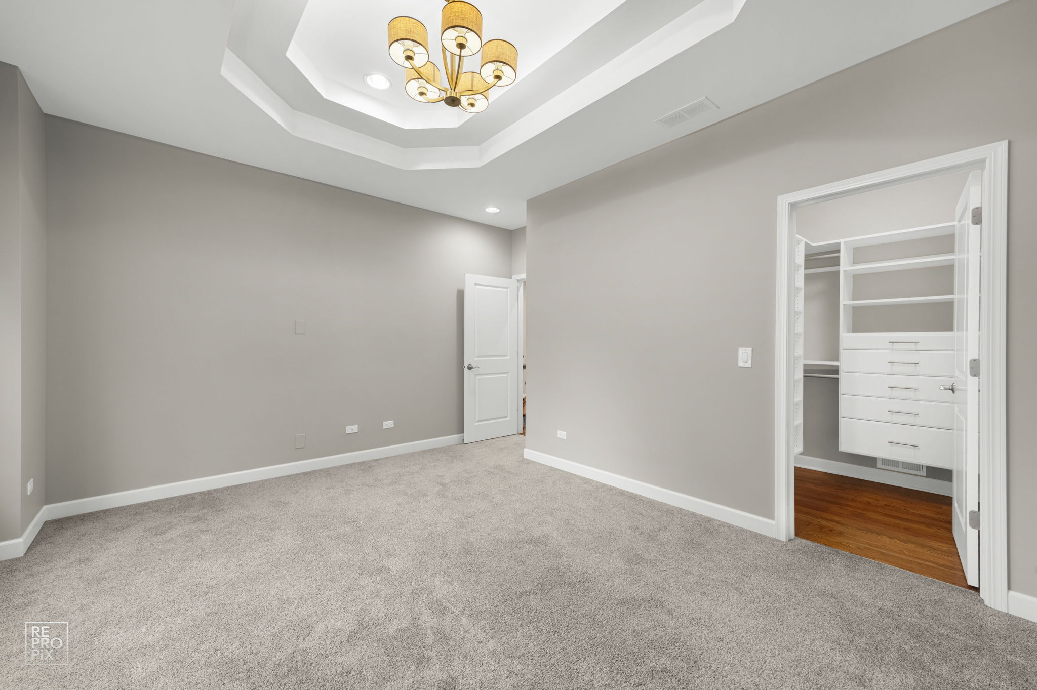 3643 N Hamlin Ave, Chicago, IL 60618_010