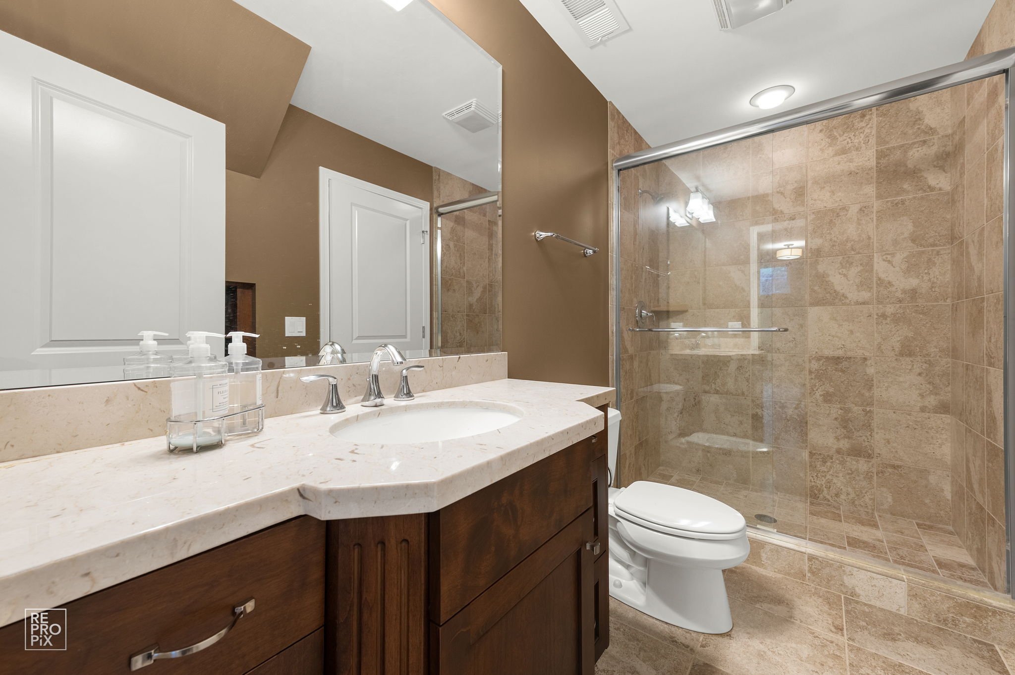 3643 N Hamlin Ave, Chicago, IL 60618_011
