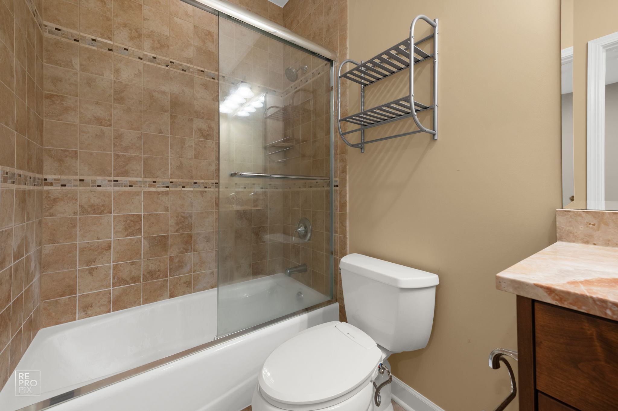 3643 N Hamlin Ave, Chicago, IL 60618_031