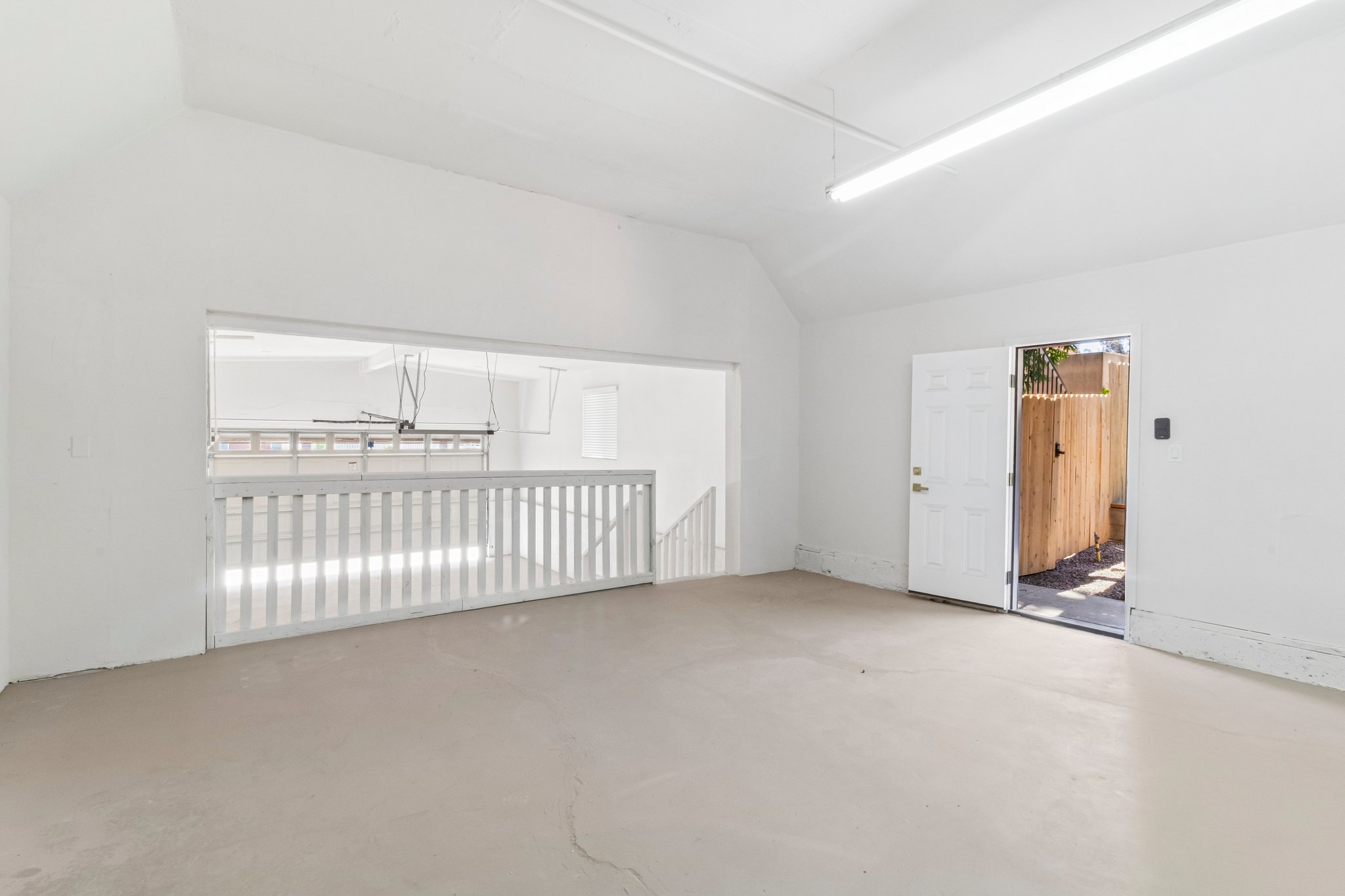 Curlew St-S1806-032.jpg
