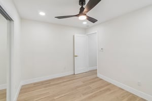 Curlew St-S1806-021.jpg