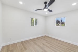Curlew St-S1806-022.jpg