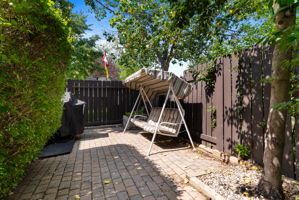  Photo 40