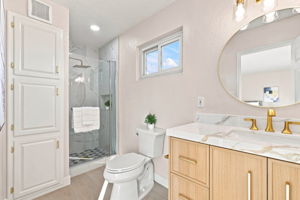 034_F8_36466 Haley St