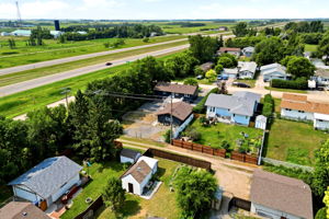  Photo 48