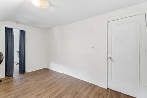AHM05360 furniture removed.jpeg