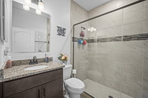 Guest Bath 1