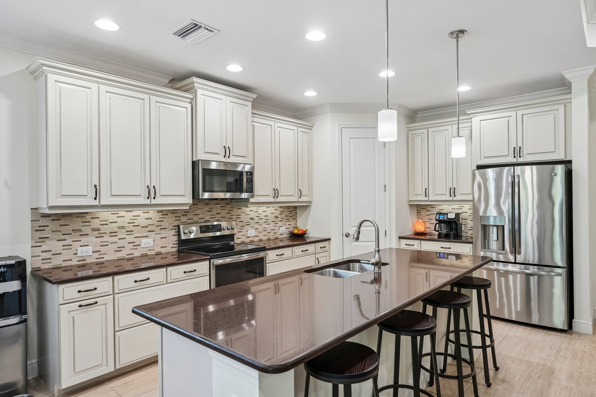 Canopy Cir-S2204-012.jpg