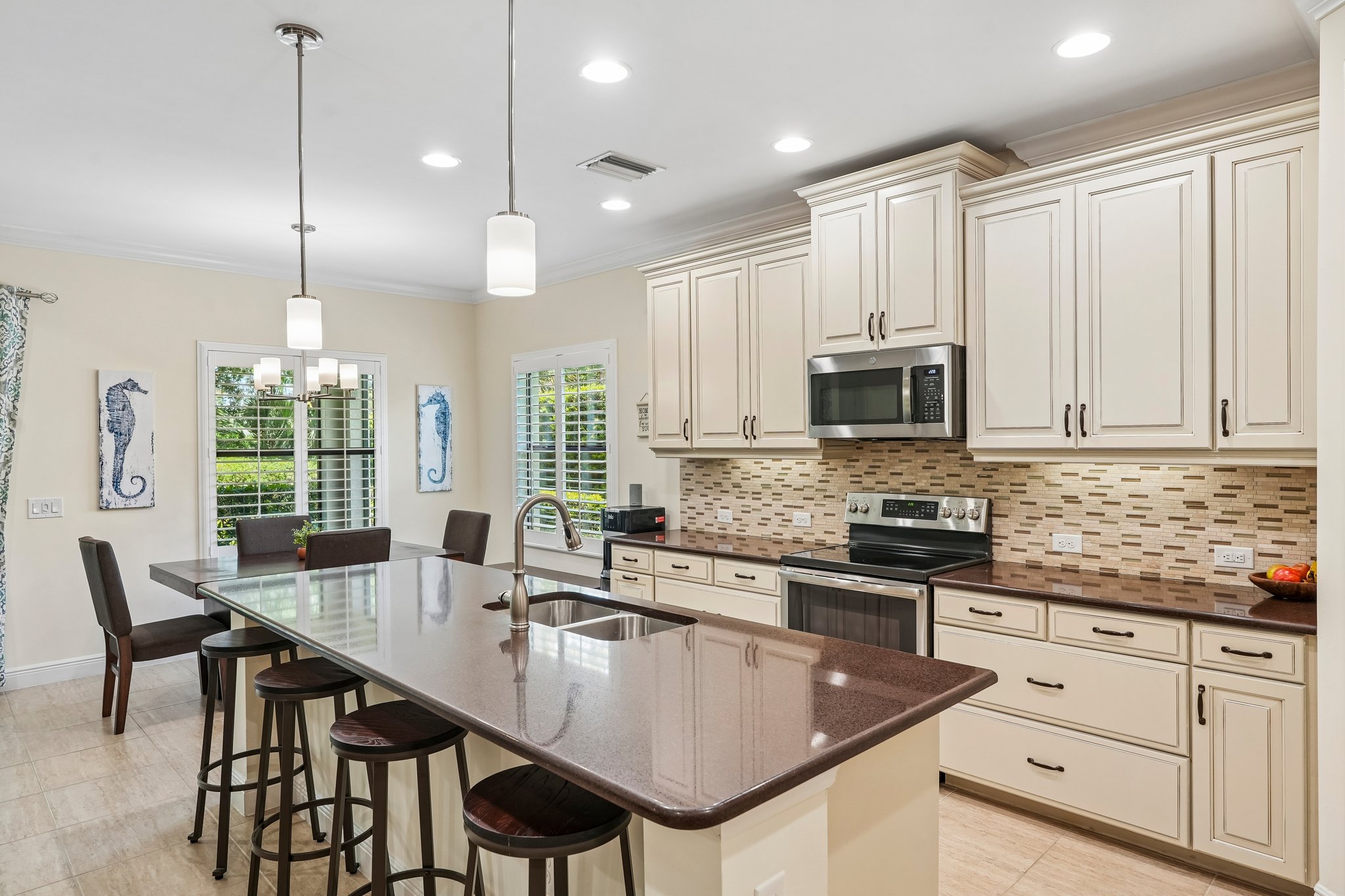 Canopy Cir-S2204-013.jpg