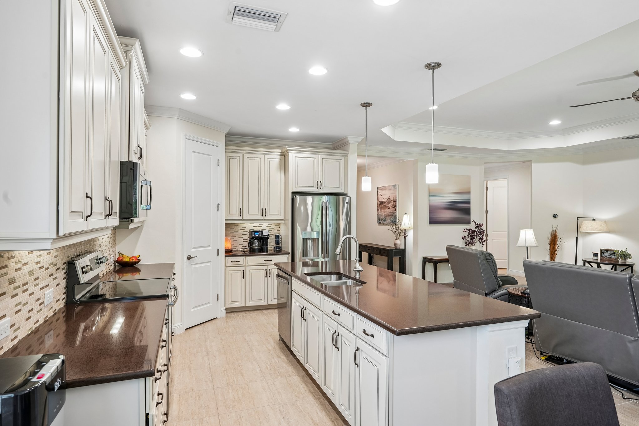 Canopy Cir-S2204-015.jpg