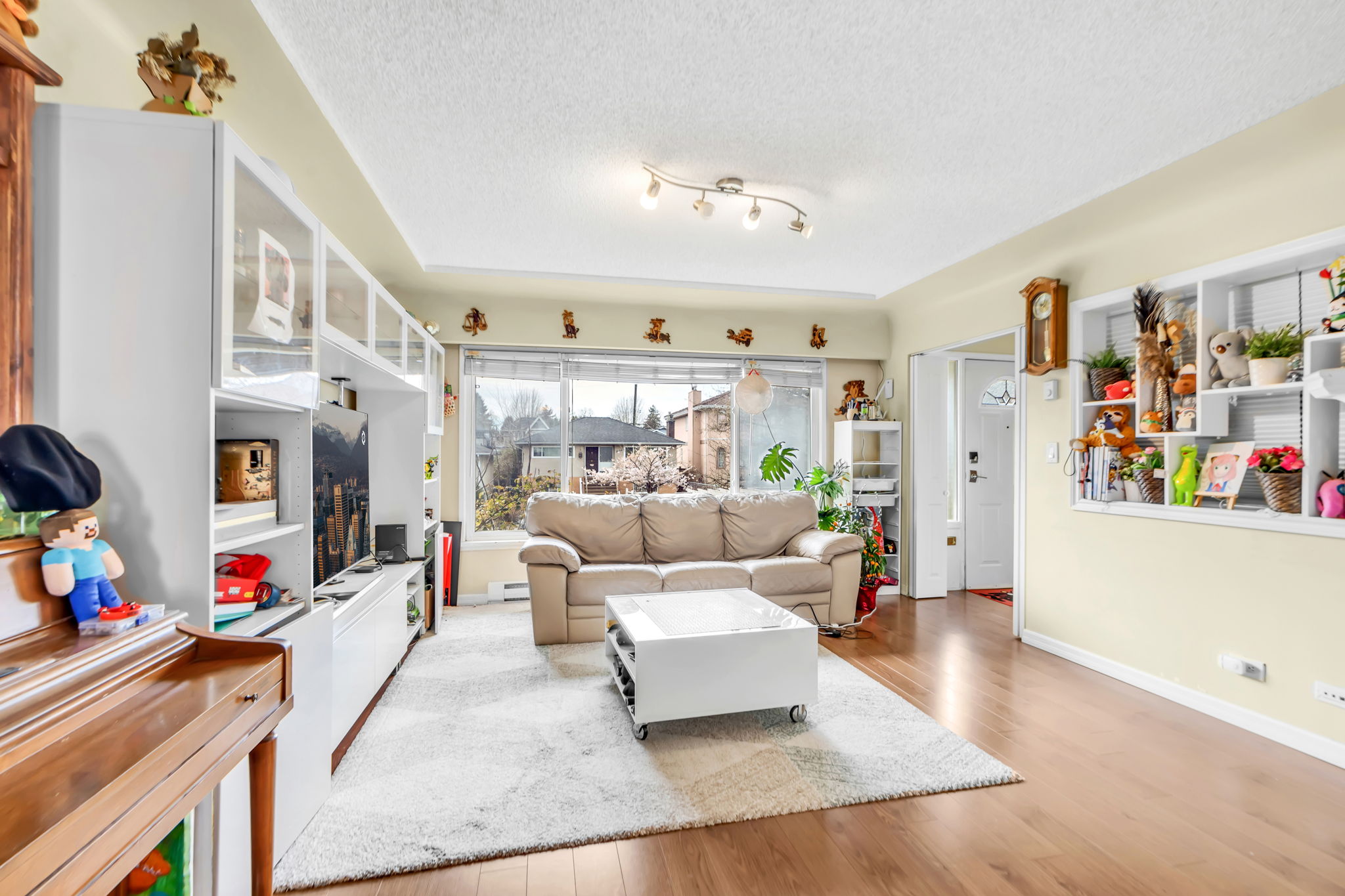 Living Room - Main Level