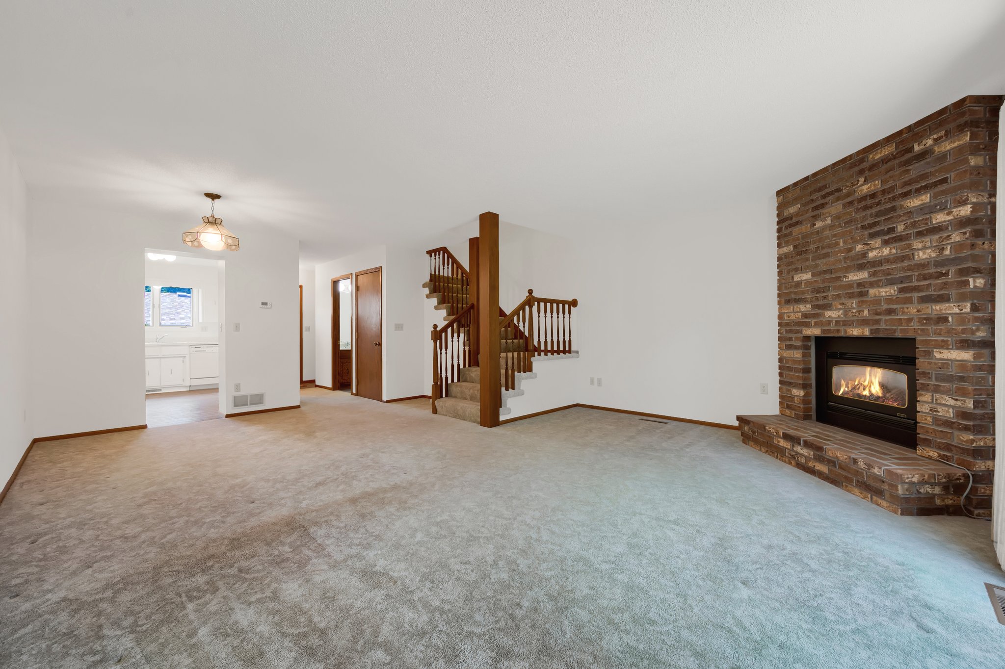 3654 Auger Ave, White Bear Lake, MN 55110, USA Photo 12