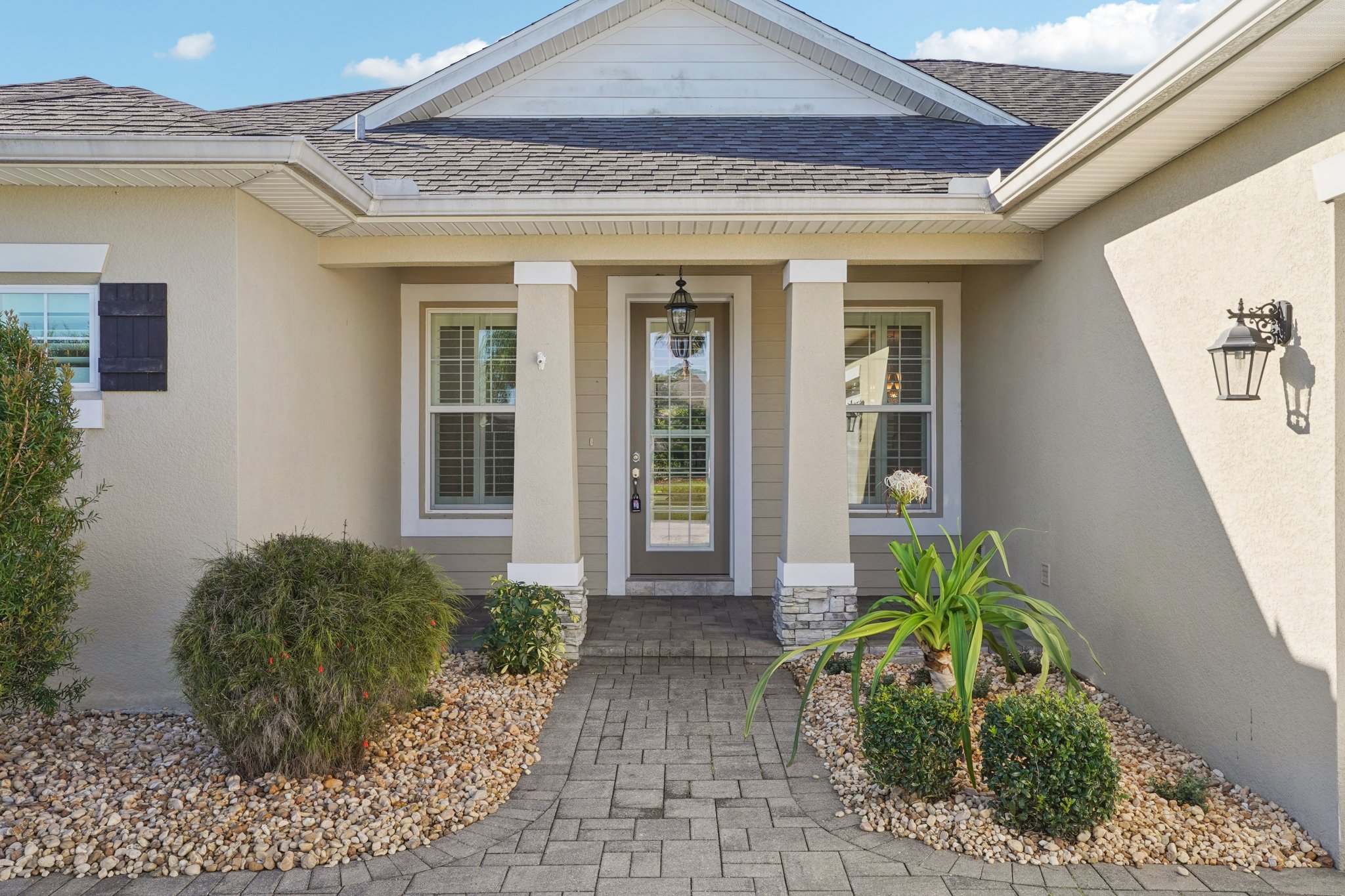 Pini Ave-S1410-004.jpg