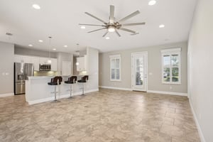 Pini Ave-S1410-008.jpg