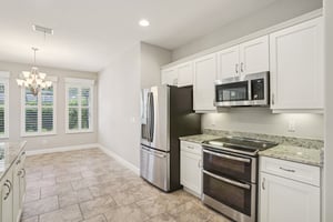 Pini Ave-S1410-013.jpg