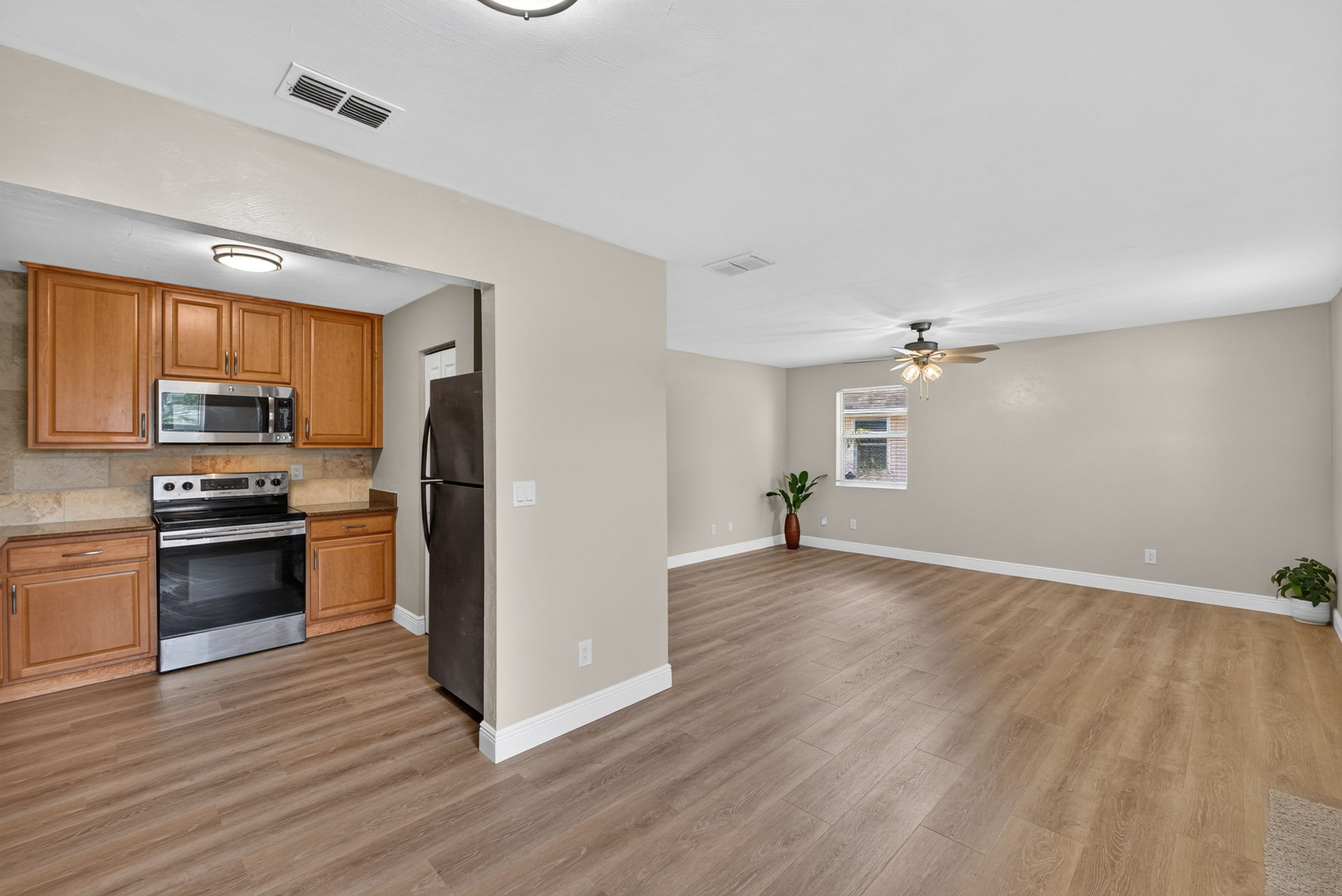 Dining Room 3 of 3