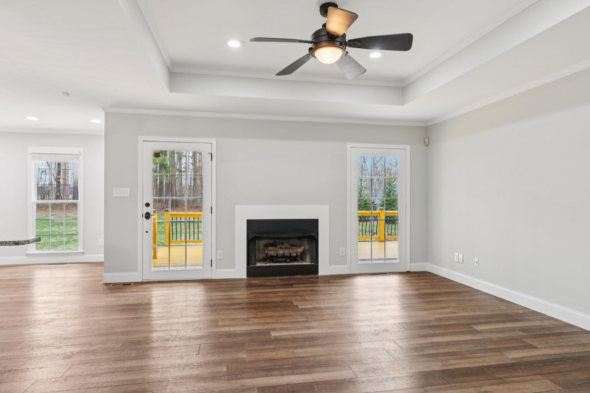 Burton St-S0903-011.jpg