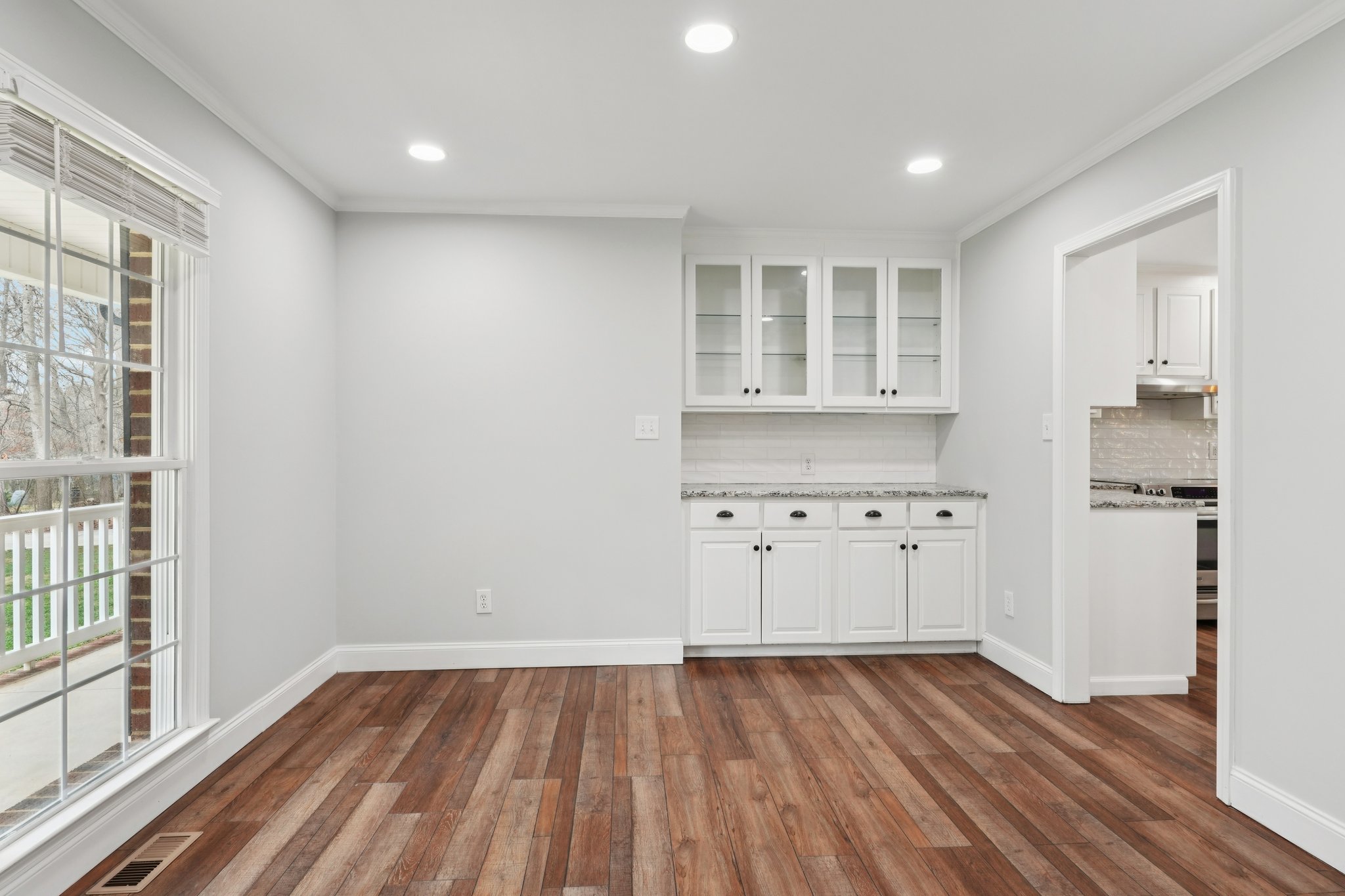 Burton St-S0903-018.jpg