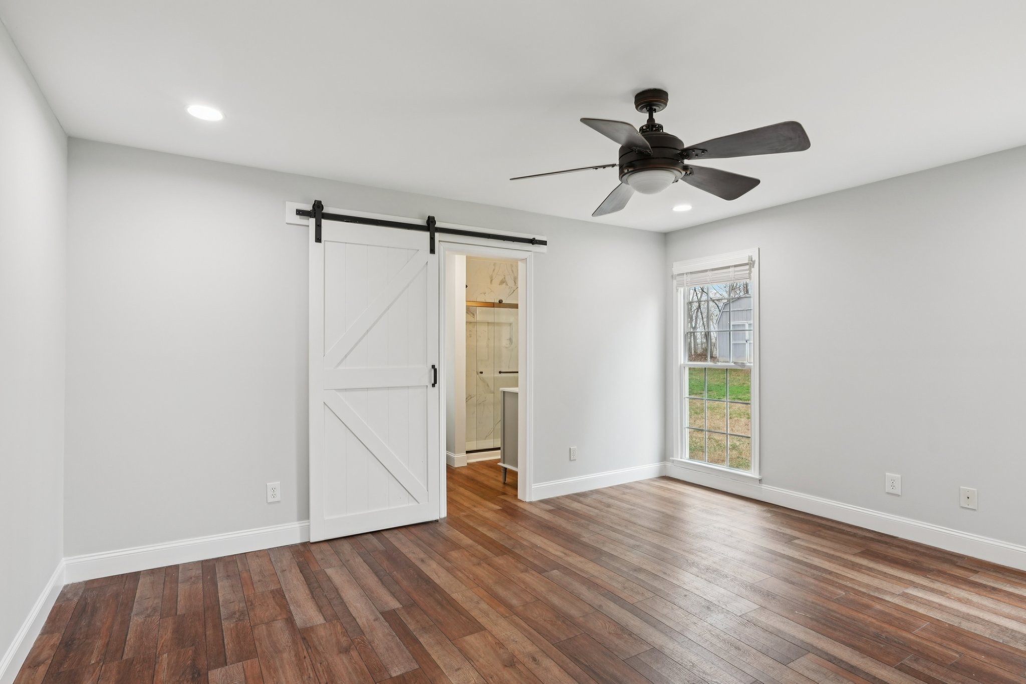 Burton St-S0903-026.jpg