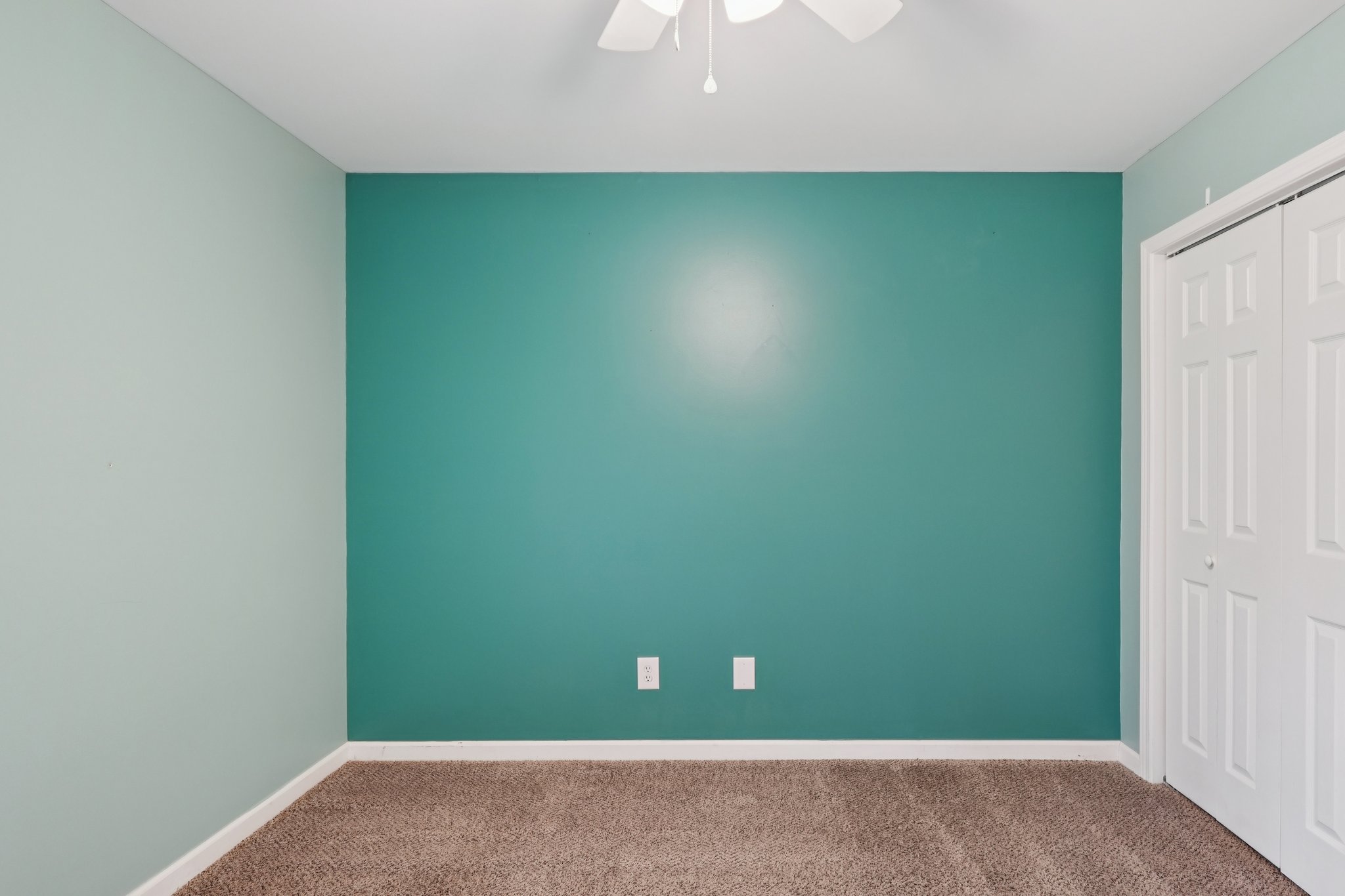 Burton St-S0903-035.jpg