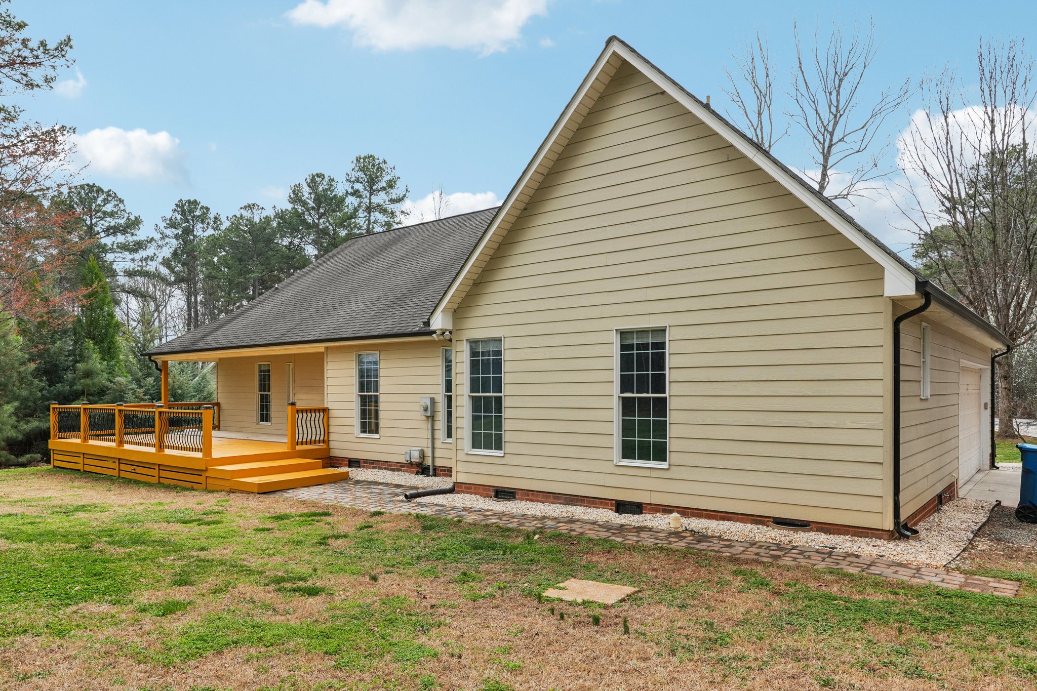 Burton St-S0903-052.jpg