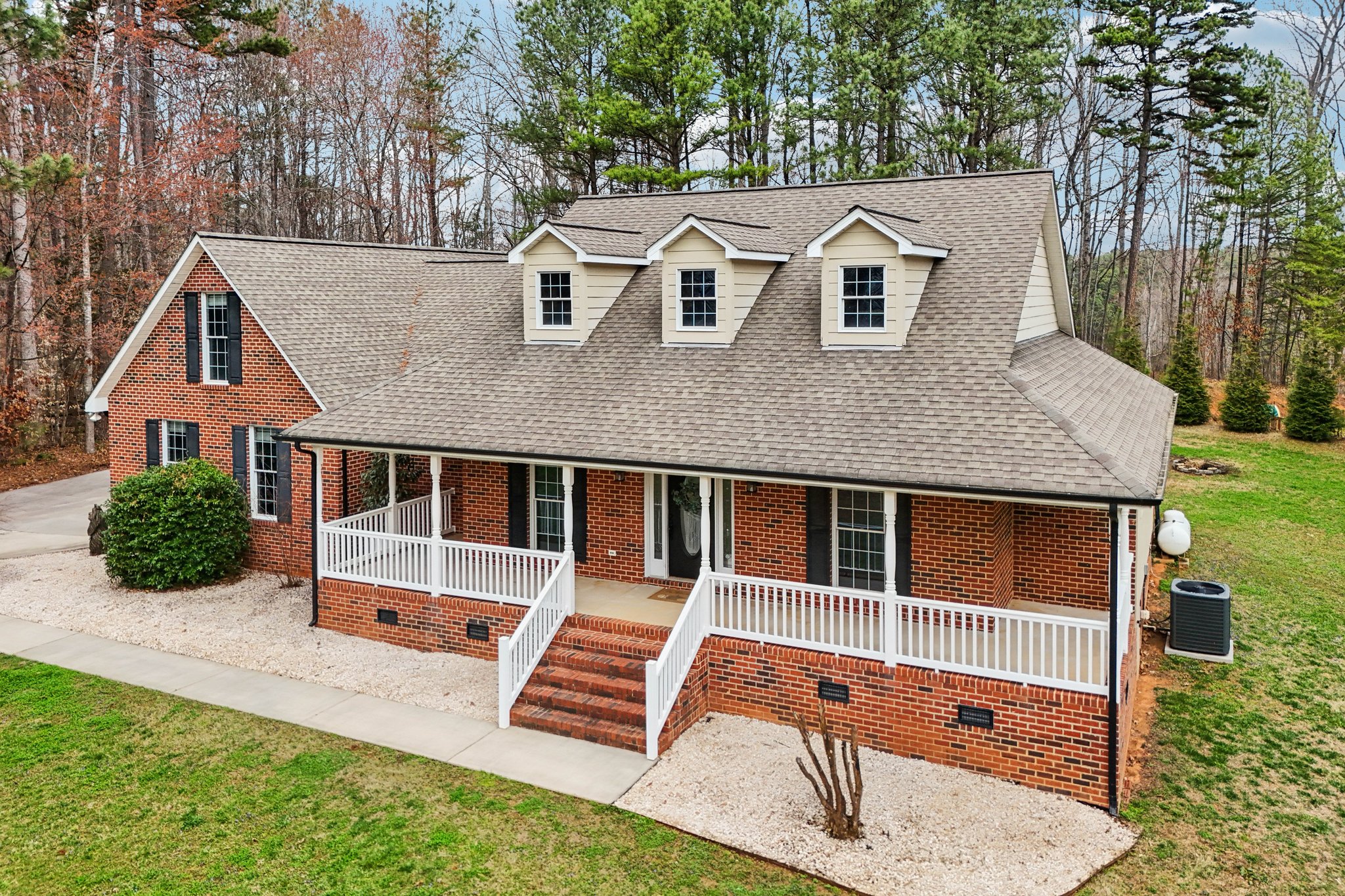 Burton St-S0903-057.jpg