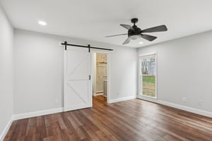 Burton St-S0903-026.jpg