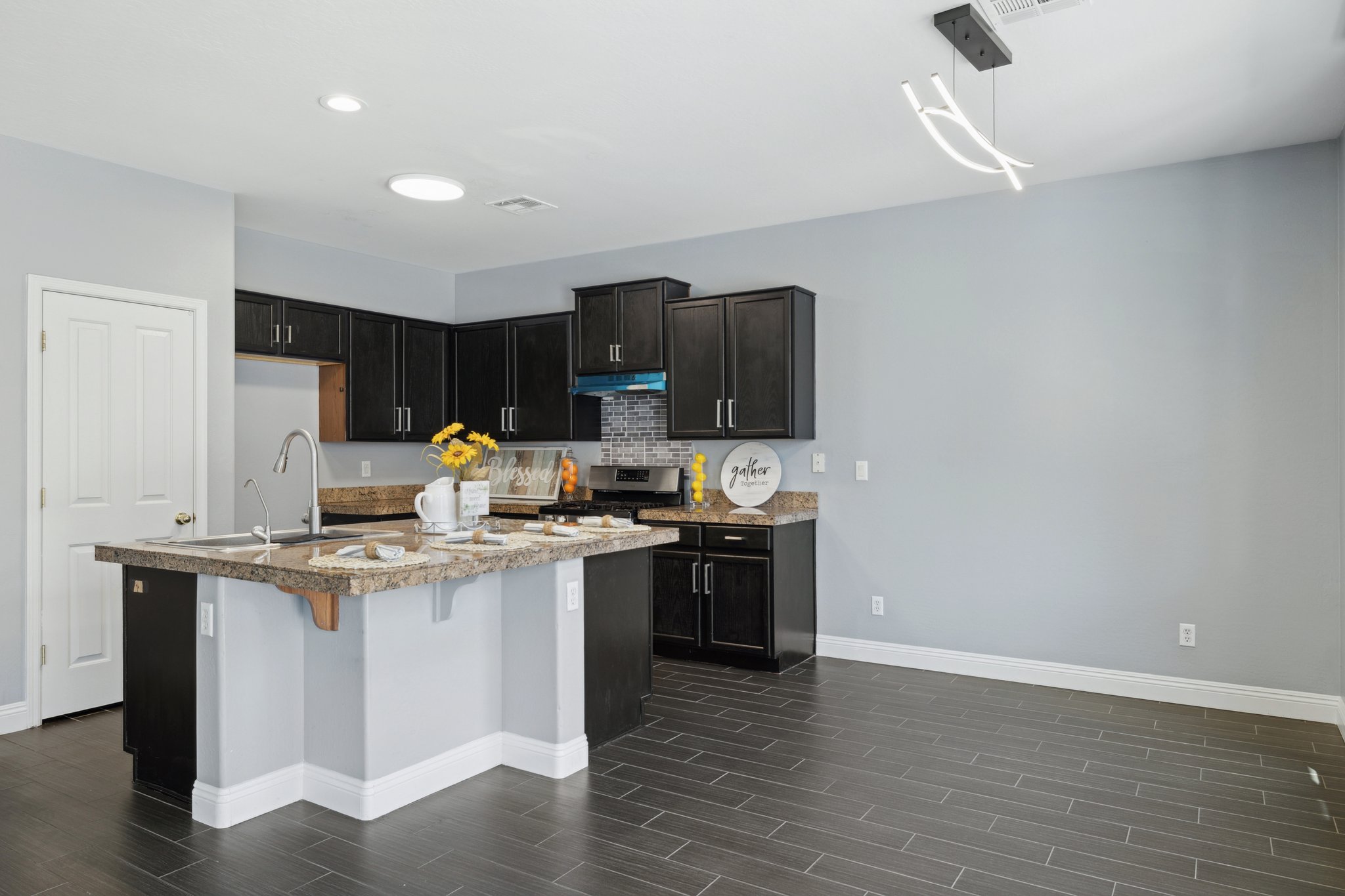 Kitchen Area with Dine in space