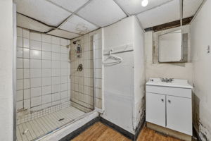  Photo 47