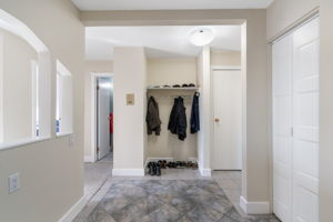 366 94 Ave SE, Calgary, AB T2J 5P1, Canada Photo 5