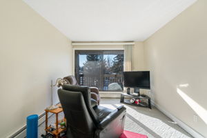 366 94 Ave SE, Calgary, AB T2J 5P1, Canada Photo 9