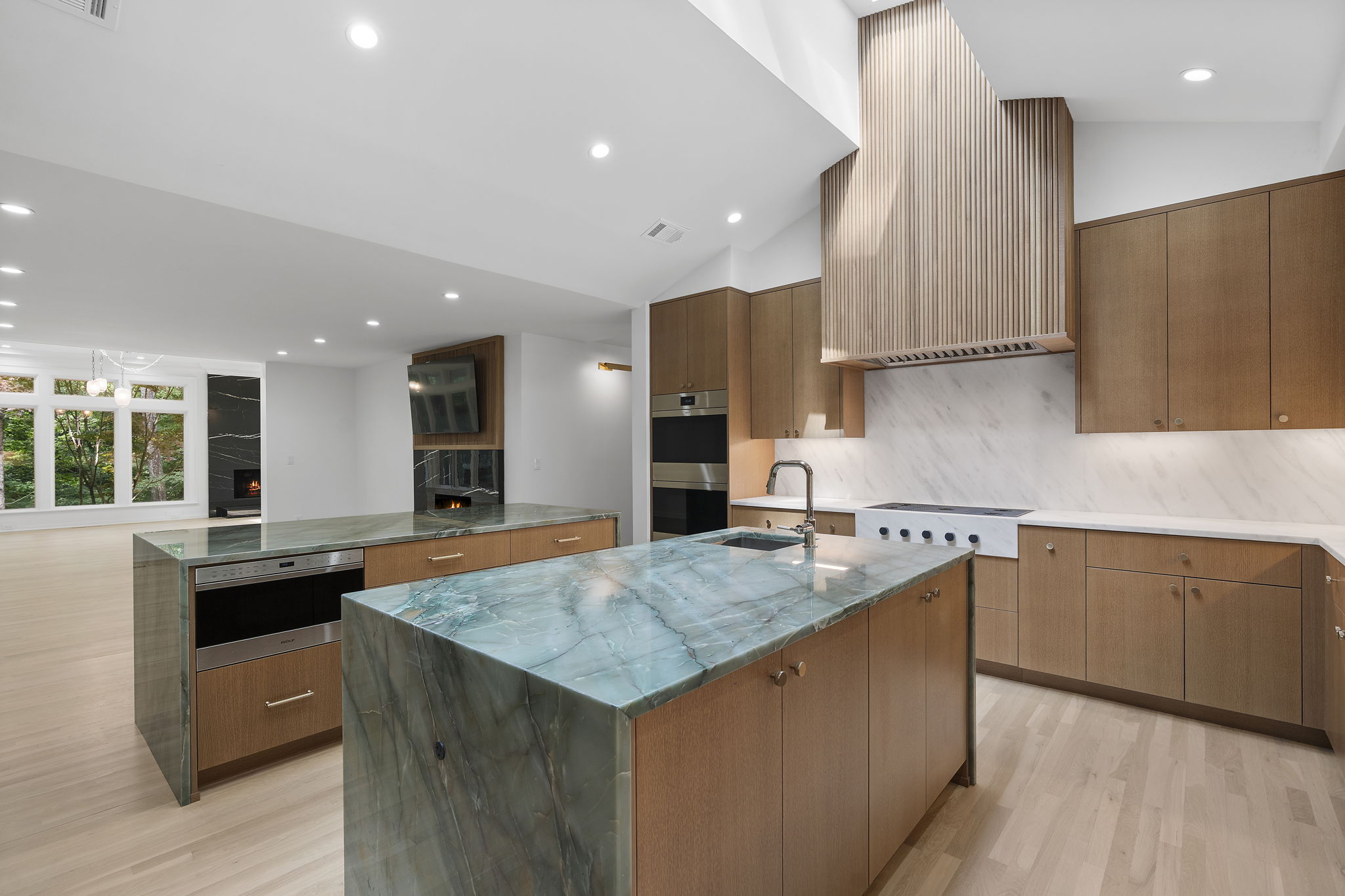 Expansive open kitchen to family room