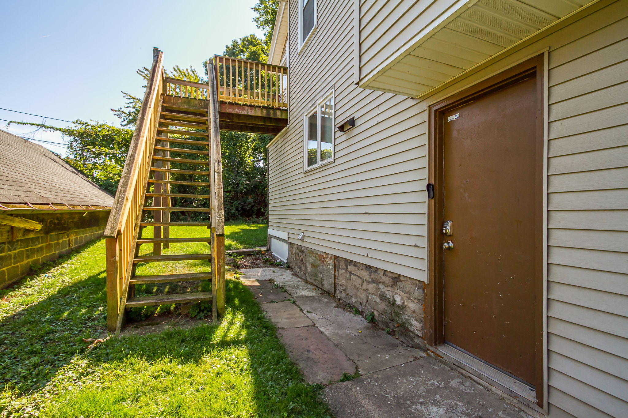  Photo 30