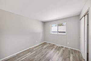 3660 Woodman Dr-S1909-013.jpg