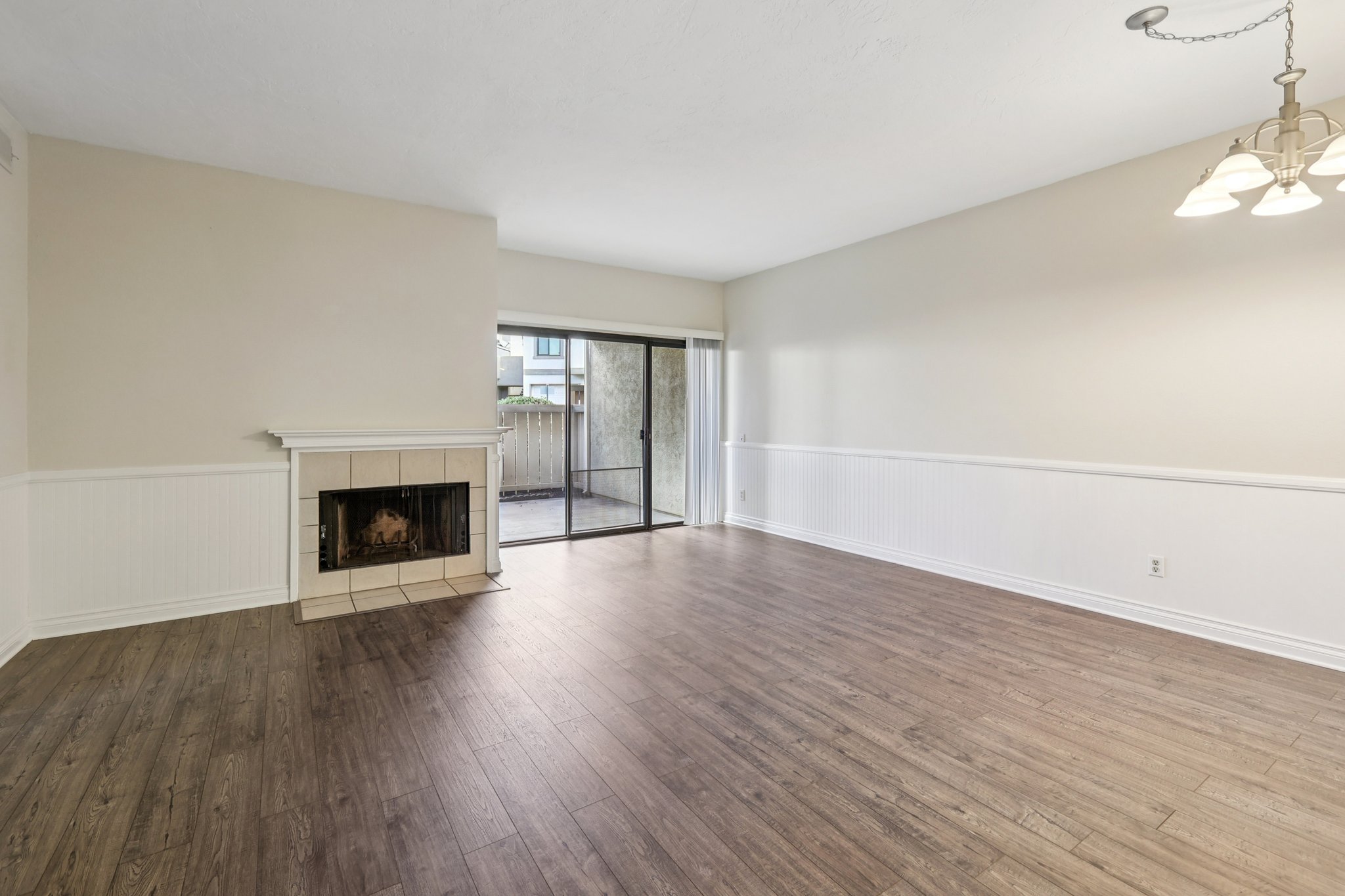 Avocado Village Ct 115-S0601-003.jpg