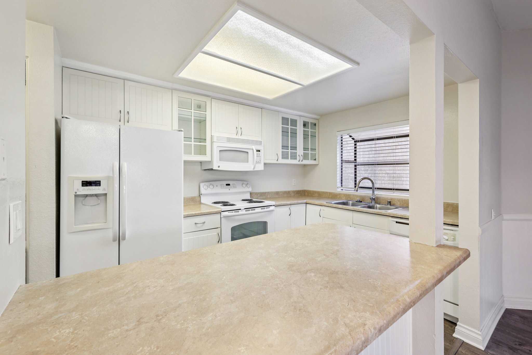 Avocado Village Ct 115-S0601-009.jpg