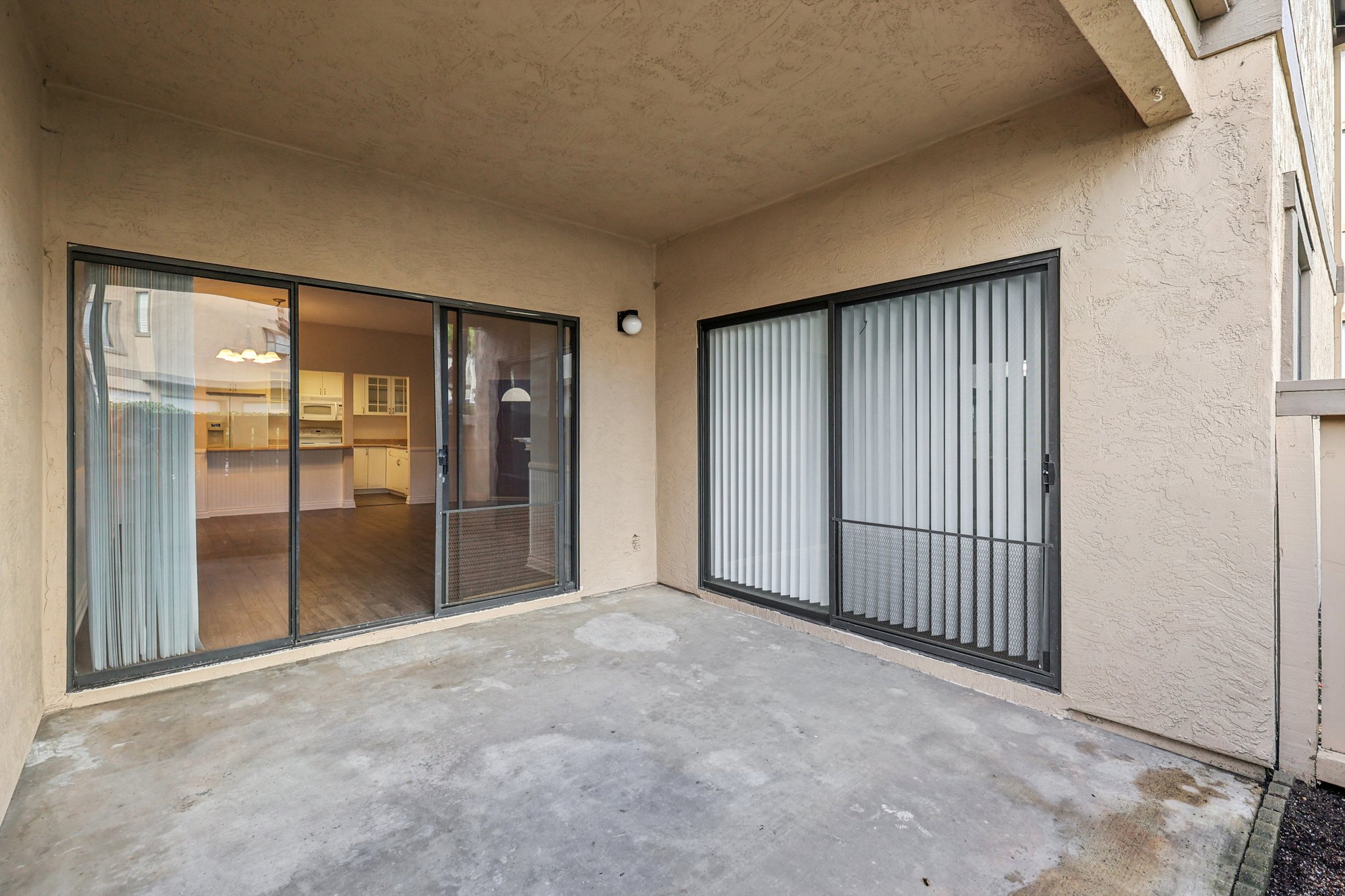 Avocado Village Ct 115-S0601-027.jpg