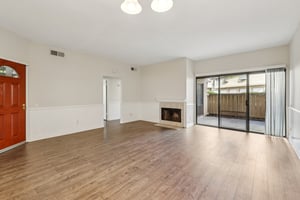 Avocado Village Ct 115-S0601-004.jpg