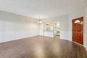 Avocado Village Ct 115-S0601-007.jpg