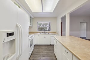 Avocado Village Ct 115-S0601-011.jpg