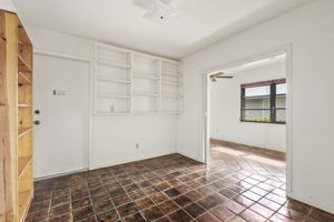  Photo 48