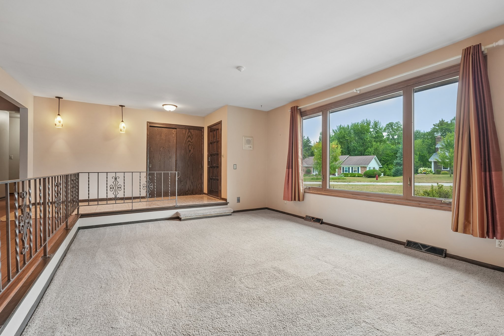 Shadybrook Pl-S0108-022.jpg
