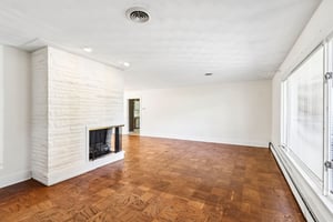 Lakeland Dr-S1909-005.jpg