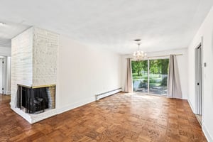 Lakeland Dr-S1909-009.jpg