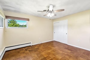 Lakeland Dr-S1909-023.jpg