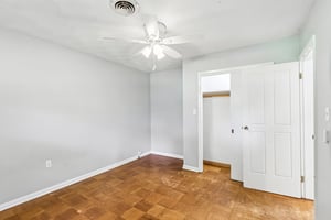 Lakeland Dr-S1909-027.jpg